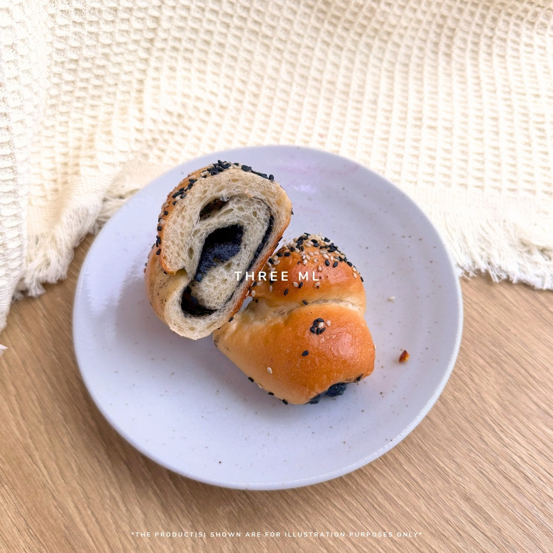 🇰🇷 K-Style Salt Bread – Black Sesame Mochi
